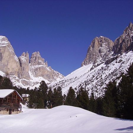 Rifugio Gardeccia Huette Pozza di Fassa Ngoại thất bức ảnh